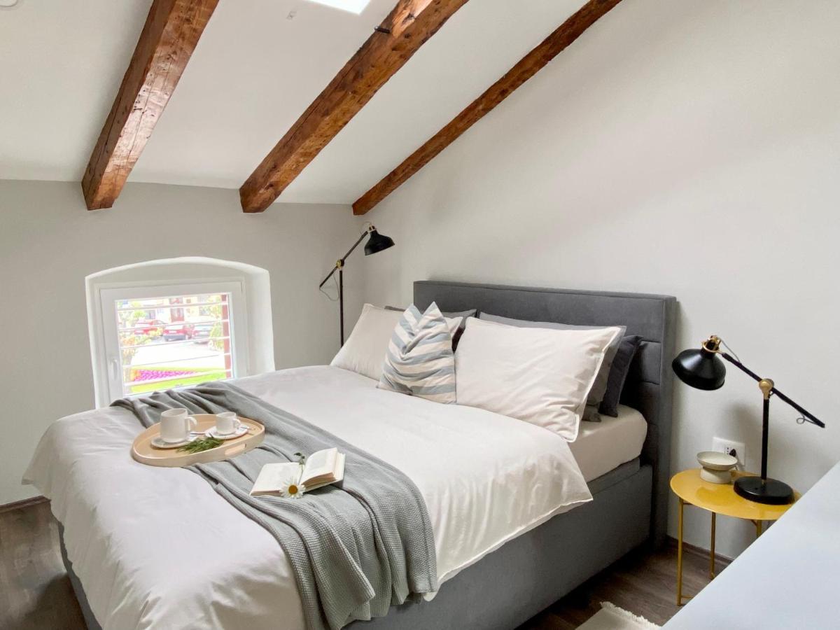 Parentium Loft Center Square Διαμέρισμα Πόρετς Εξωτερικό φωτογραφία